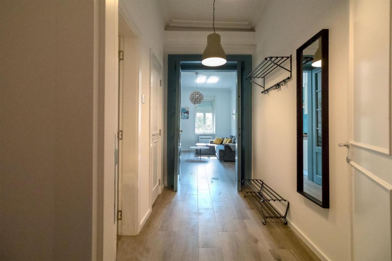 Twin Center Apartament *